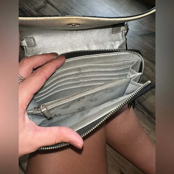 Tory Burch Black Crossbody Bag - Picture 6 of 12